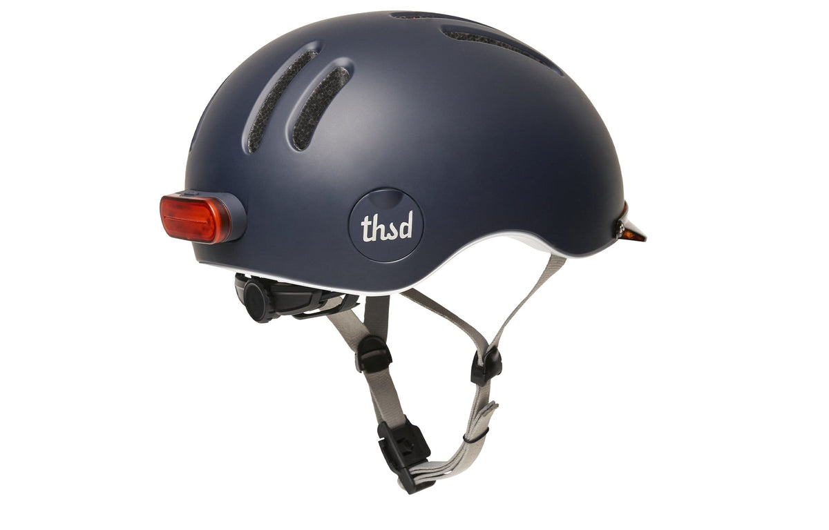 Chapter MIPS Helmet, navy, rear angle with straps and light
