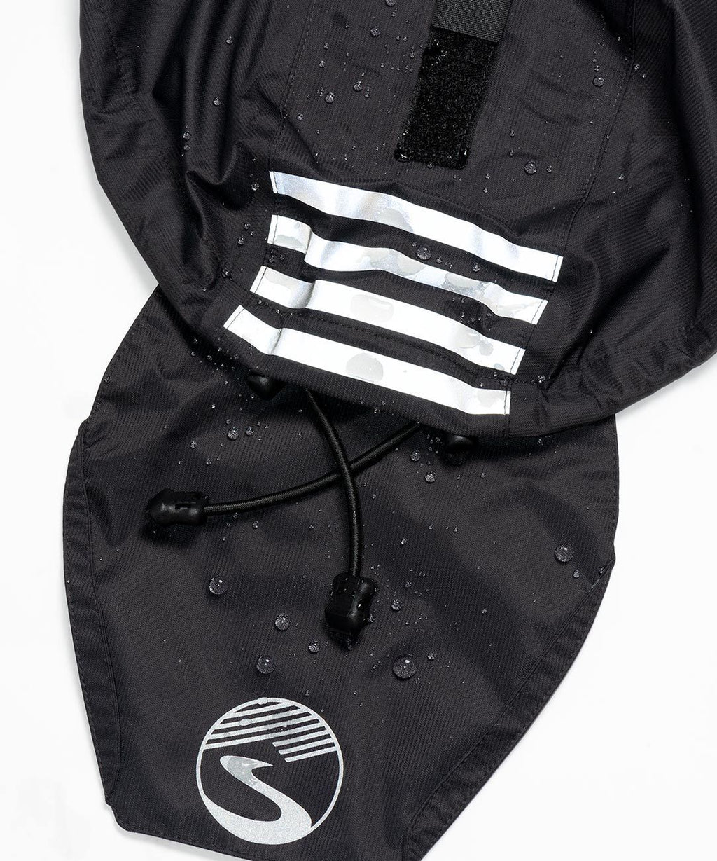 Helmet Cover, close-up of the reflective stripes and rear drawcord